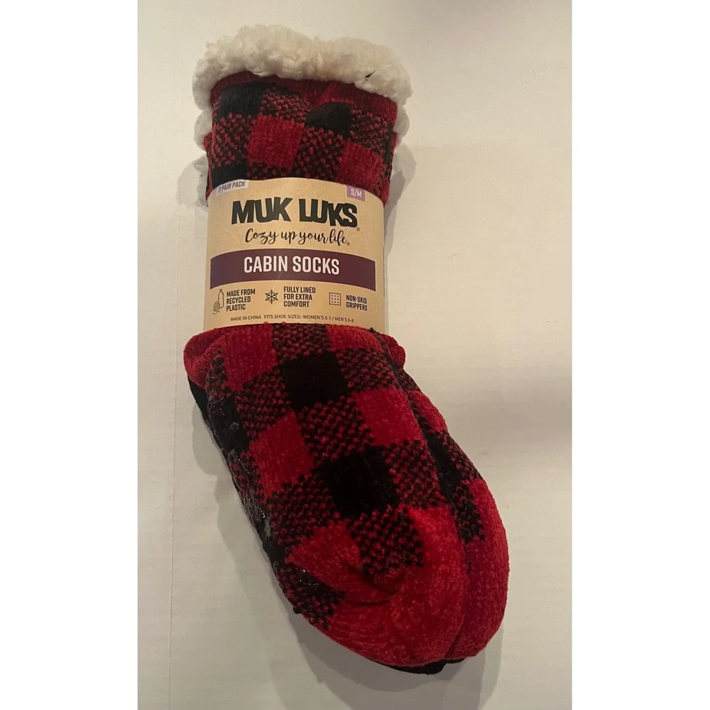 Muk Luks 2 Pair Cozy Cabin Socks Unisex Size S/M Recycled Material Non-Skid Grip